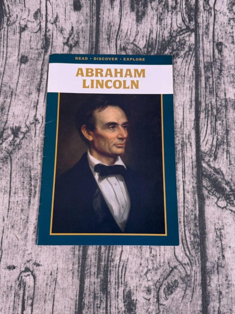 Read Discover Explore Series Abraham Lincoln Paperback Book by Kappa Books